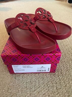 Tory Burch Miller Cloud Thong Sandals in Tory Red- size 9.5 new with box